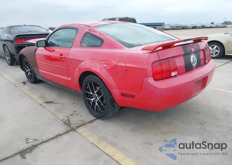 2006 Ford Mustang V6 z USA, uszkodzony, nr VIN 1ZVFT80N265195958